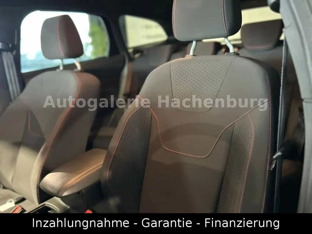 Ford Focus Turnier ST-Line/Xenon/Navi/Cam/WinterP/EU6 03/2018-photo-10