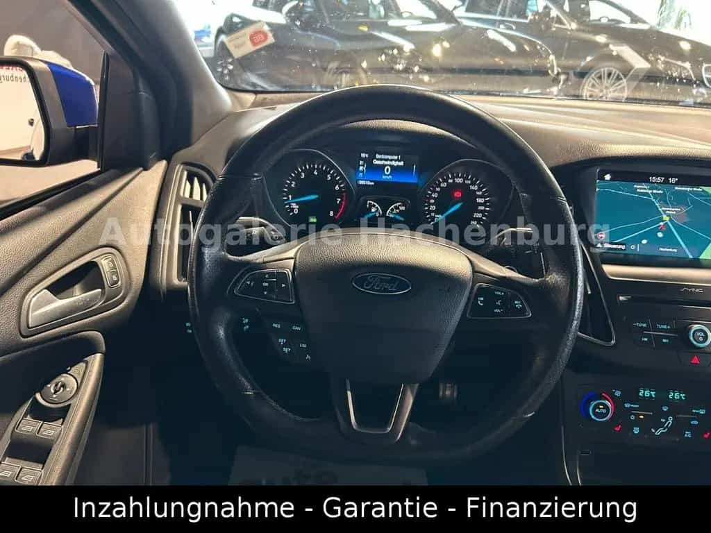 Ford Focus Turnier ST-Line/Xenon/Navi/Cam/WinterP/EU6 03/2018-photo-12