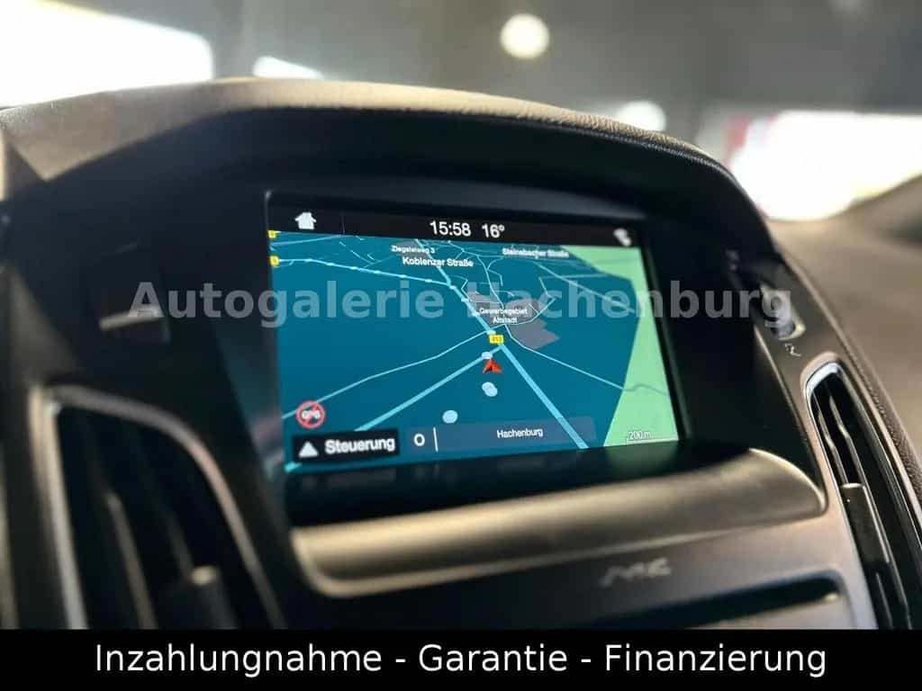Ford Focus Turnier ST-Line/Xenon/Navi/Cam/WinterP/EU6 03/2018-photo-15