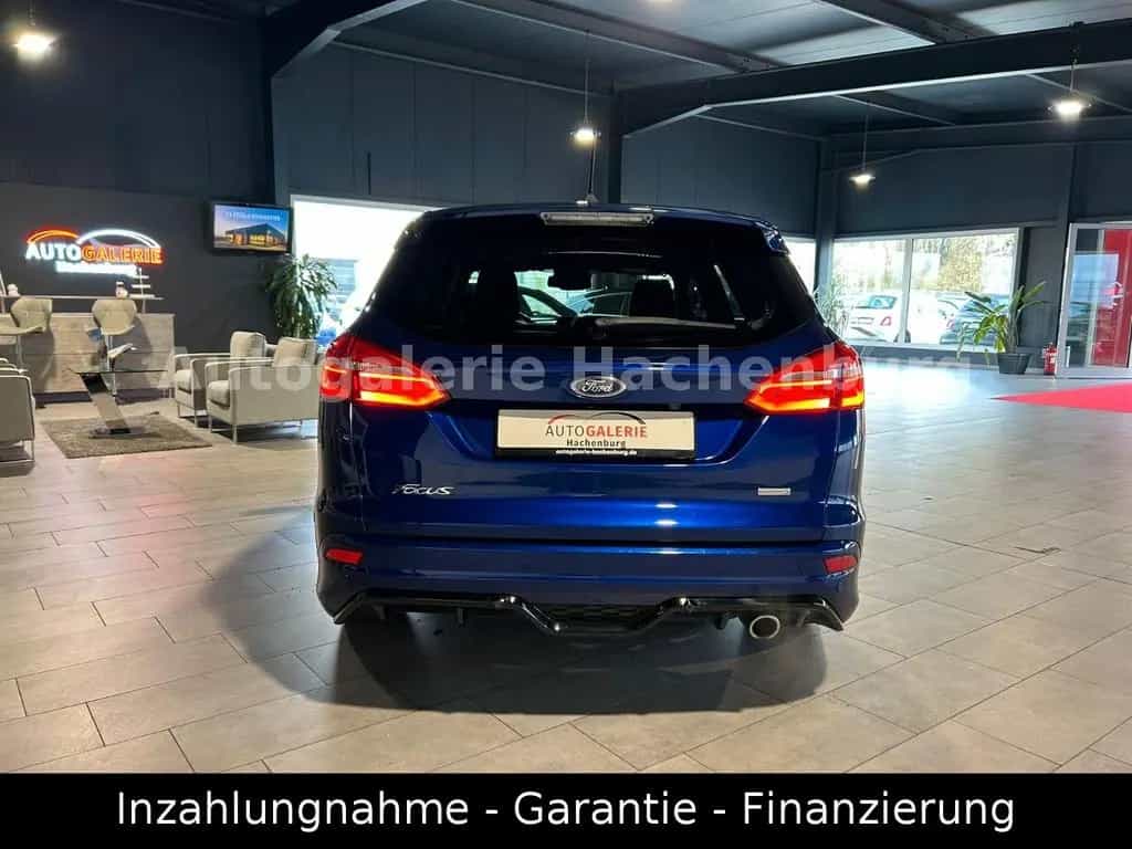 Ford Focus Turnier ST-Line/Xenon/Navi/Cam/WinterP/EU6 03/2018-photo-3