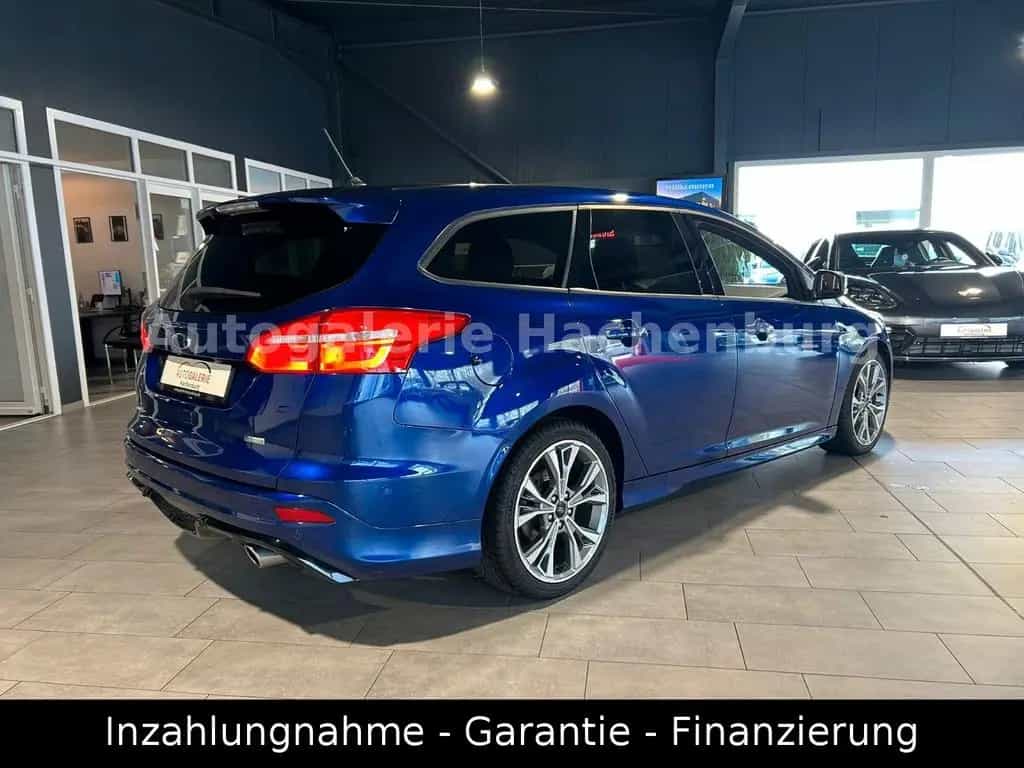 Ford Focus Turnier ST-Line/Xenon/Navi/Cam/WinterP/EU6 03/2018-photo-4