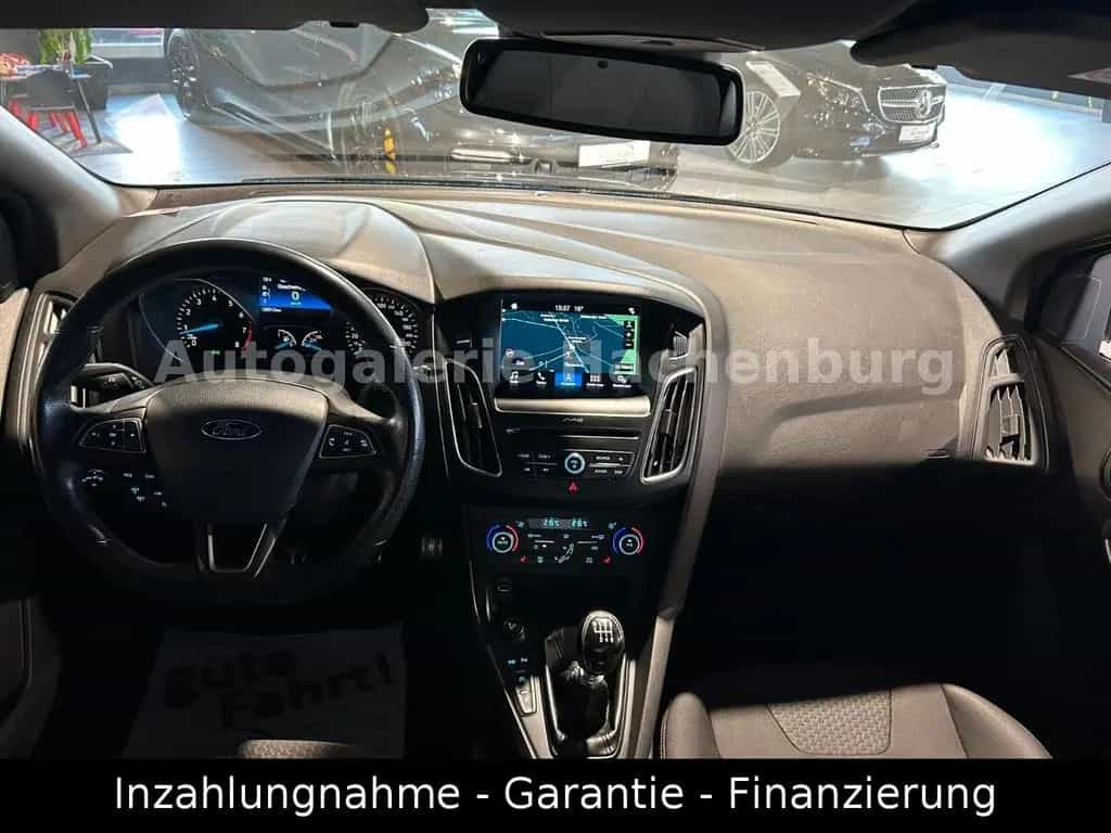 Ford Focus Turnier ST-Line/Xenon/Navi/Cam/WinterP/EU6 03/2018-photo-8