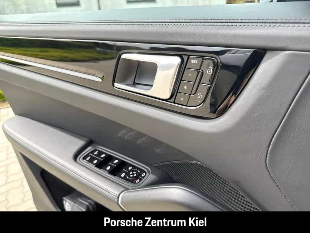 Porsche Cayenne S HA-Lenkung LED-Matrix Sportabgas BOSE 12/2019-photo-39