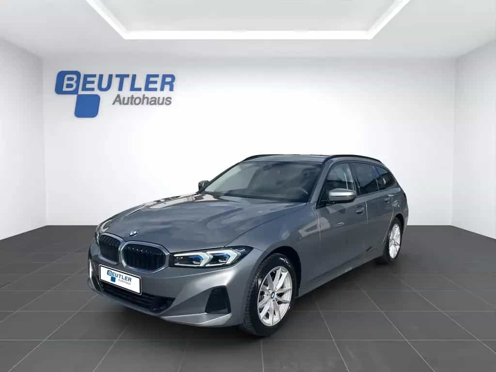 BMW 318 i Touring aLED HeadUp 360° Kam 01/2025-photo-0