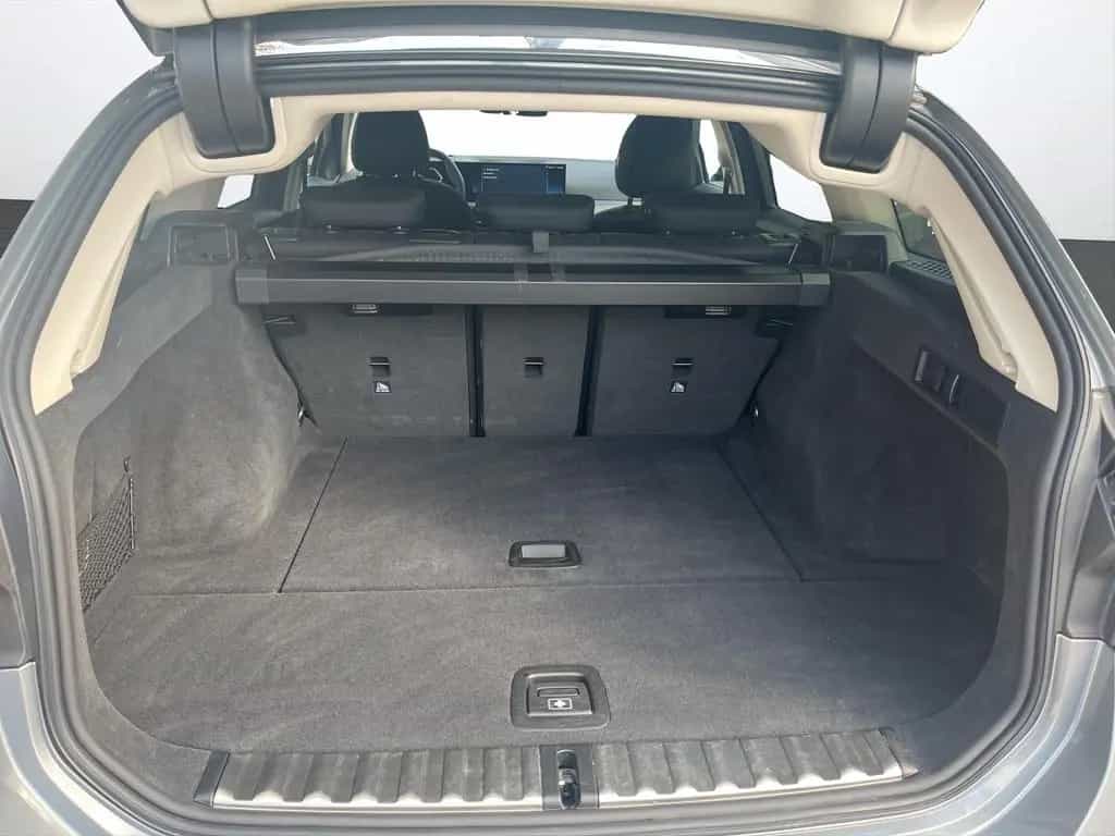 BMW 318 i Touring aLED HeadUp 360° Kam 01/2025-photo-18