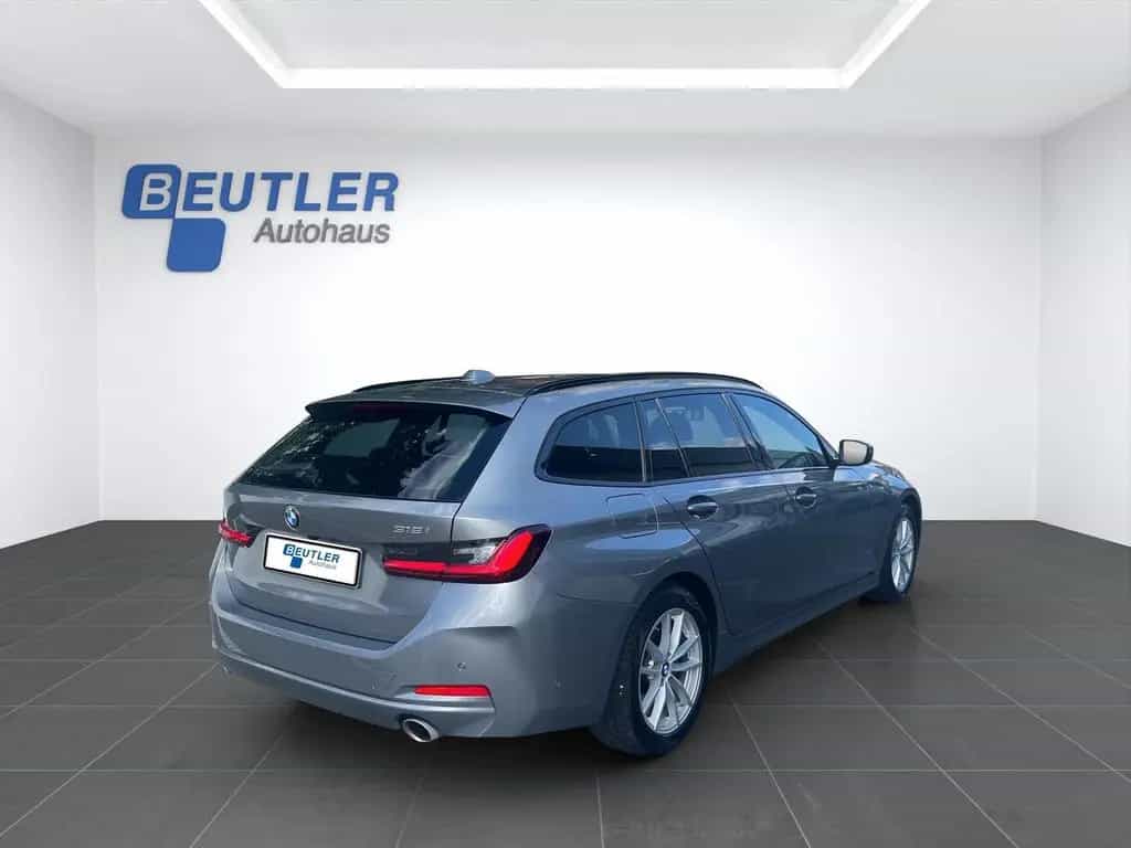 BMW 318 i Touring aLED HeadUp 360° Kam 01/2025-photo-5