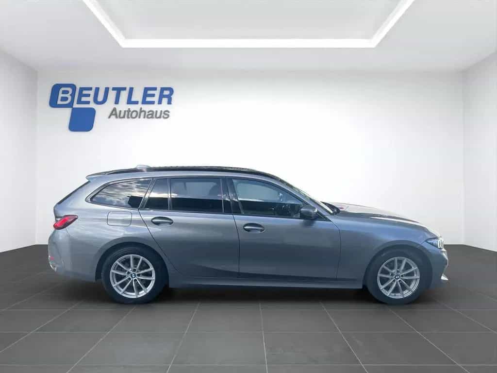 BMW 318 i Touring aLED HeadUp 360° Kam 01/2025-photo-6
