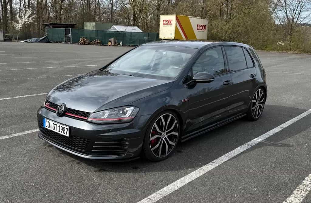 Volkswagen Golf 2.0 GTI Performance / 2.Hand / Ledersitze 07/2014-photo-1