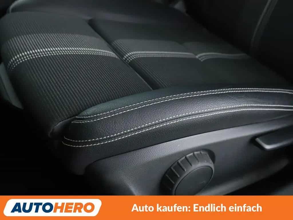Mercedes-Benz GLA-Class 200 Urban Aut. *NAVI*LED*TEMPO*PDC*SHZ* 06/2018-photo-20
