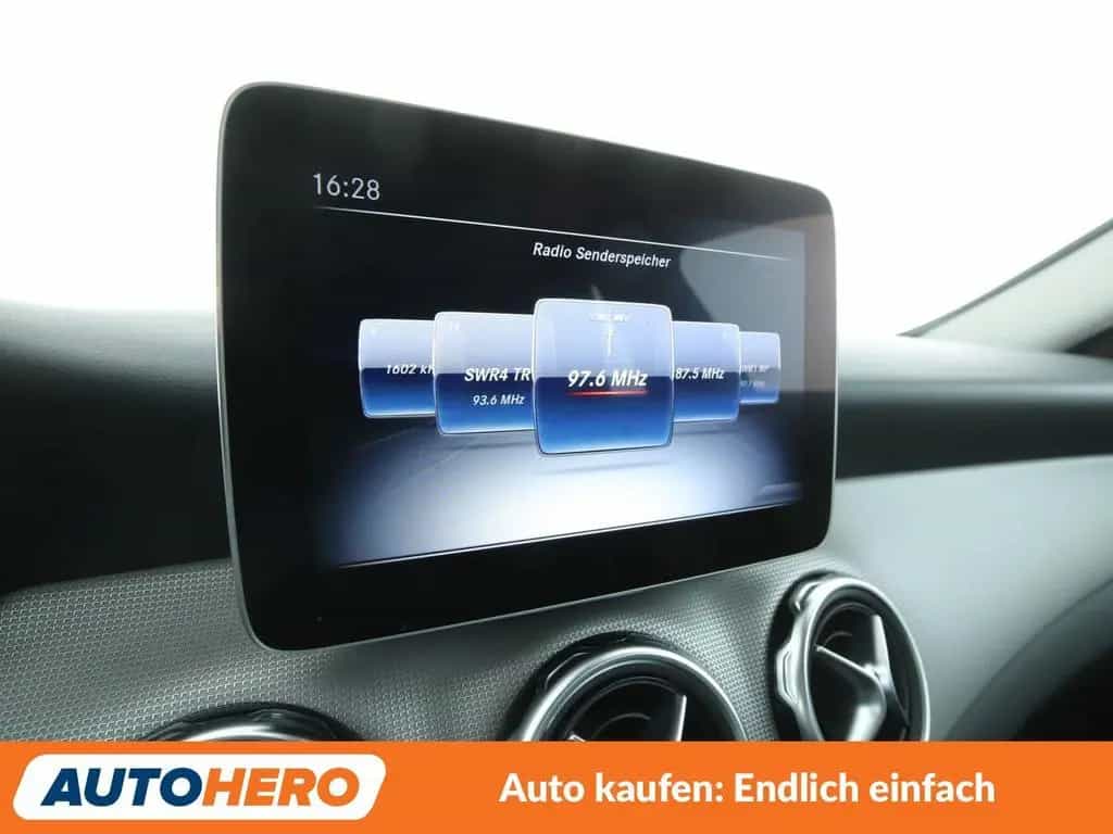 Mercedes-Benz GLA-Class 200 Urban Aut. *NAVI*LED*TEMPO*PDC*SHZ* 06/2018-photo-21