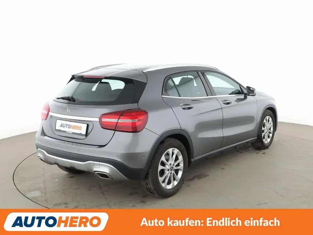 Mercedes-Benz GLA-Class 200 Urban Aut. *NAVI*LED*TEMPO*PDC*SHZ* 06/2018-photo-5