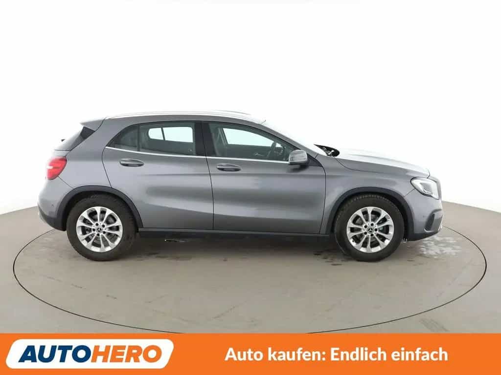 Mercedes-Benz GLA-Class 200 Urban Aut. *NAVI*LED*TEMPO*PDC*SHZ* 06/2018-photo-6