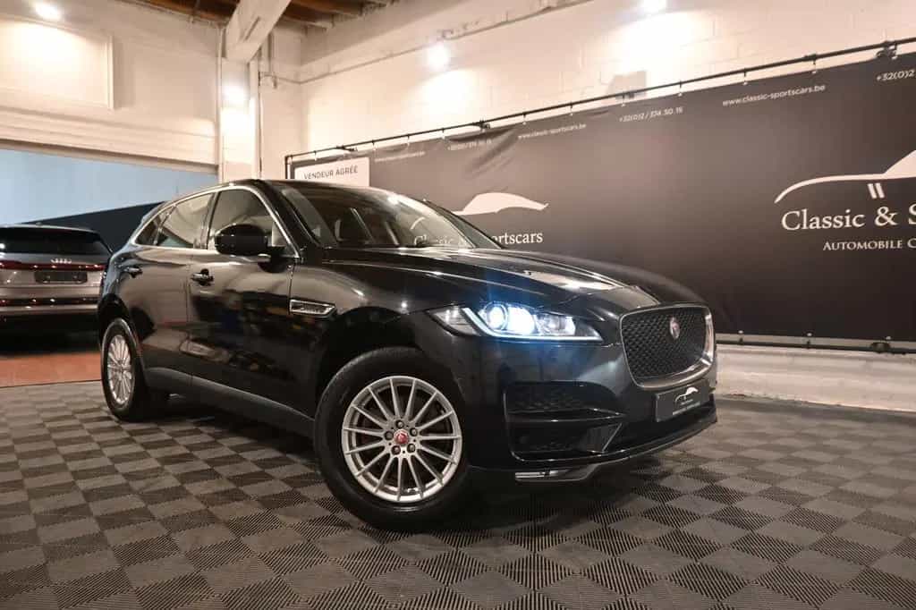 Jaguar F-Pace PRESTIGE 2.0D / PANO / CAMERA / FULL !! 10/2016-photo-1