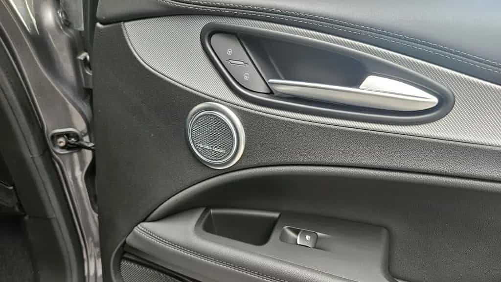 Alfa Romeo Stelvio Veloce Q4 ACC Matrix Leder Kamera Navi 06/2024-photo-15
