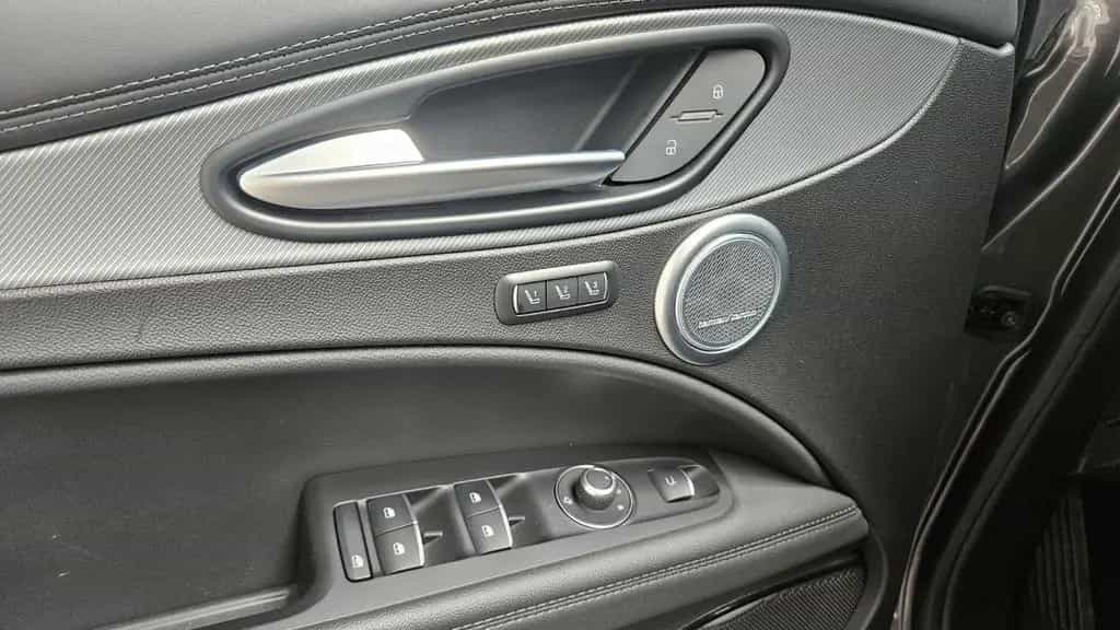 Alfa Romeo Stelvio Veloce Q4 ACC Matrix Leder Kamera Navi 06/2024-photo-22