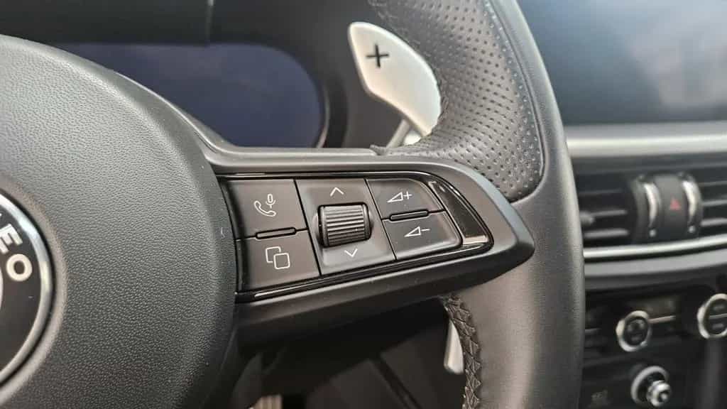 Alfa Romeo Stelvio Veloce Q4 ACC Matrix Leder Kamera Navi 06/2024-photo-26