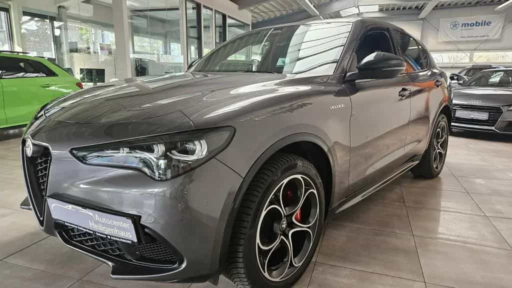 Alfa Romeo Stelvio Veloce Q4 ACC Matrix Leder Kamera Navi 06/2024-photo-9