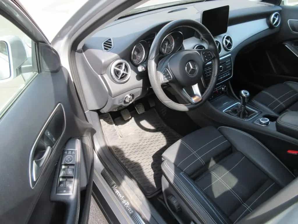Mercedes-Benz GLA-Class 180 **2.HAND** ~incl. GARANTIE~ TOP 01/2017-photo-6