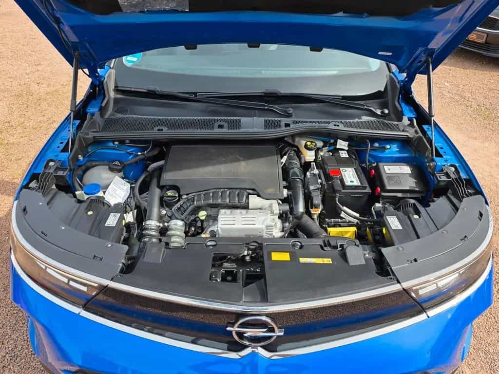 Opel Mokka Elegance*TopZustand*NAVI*SHZ*8xReifen*RFK 07/2021-photo-9