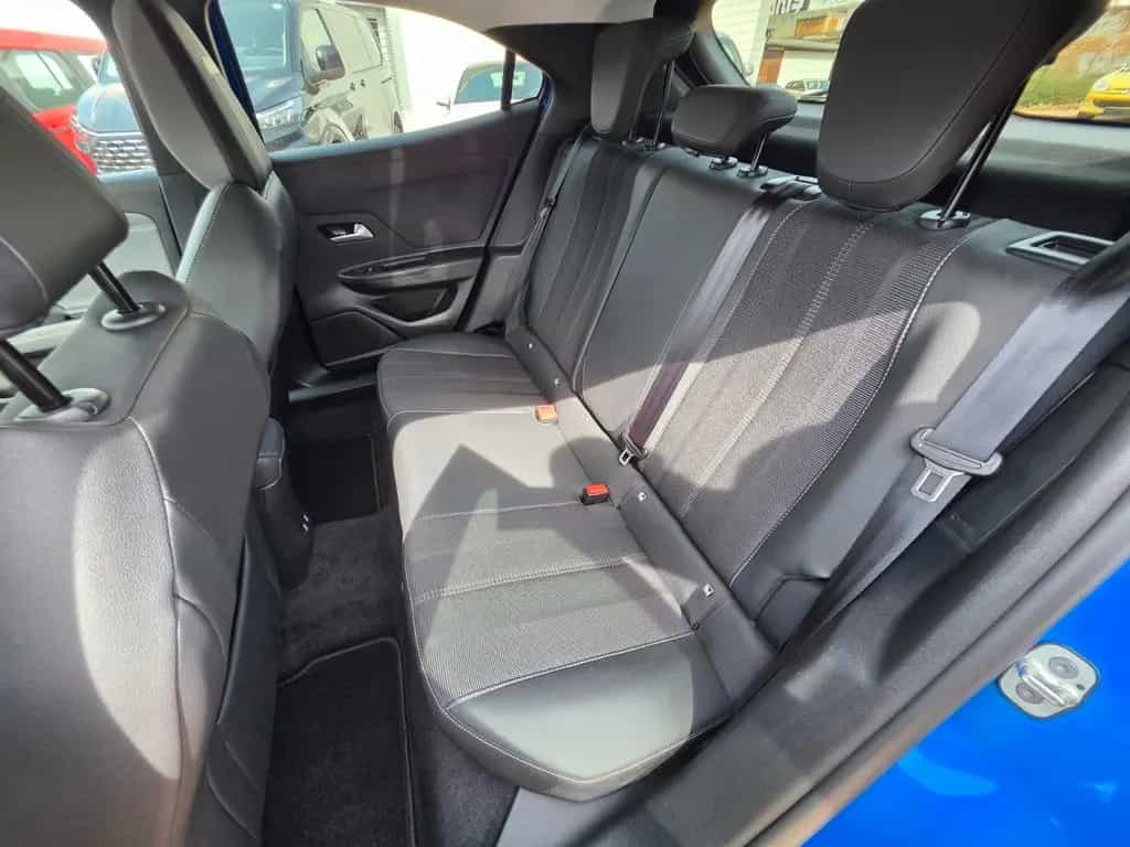 Opel Mokka Elegance*TopZustand*NAVI*SHZ*8xReifen*RFK 07/2021-photo-24