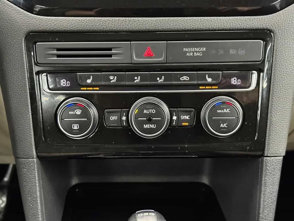 Volkswagen Golf Sportsvan Highline DSG 1.HAND*BREMSEN NEU 01/2015-photo-30