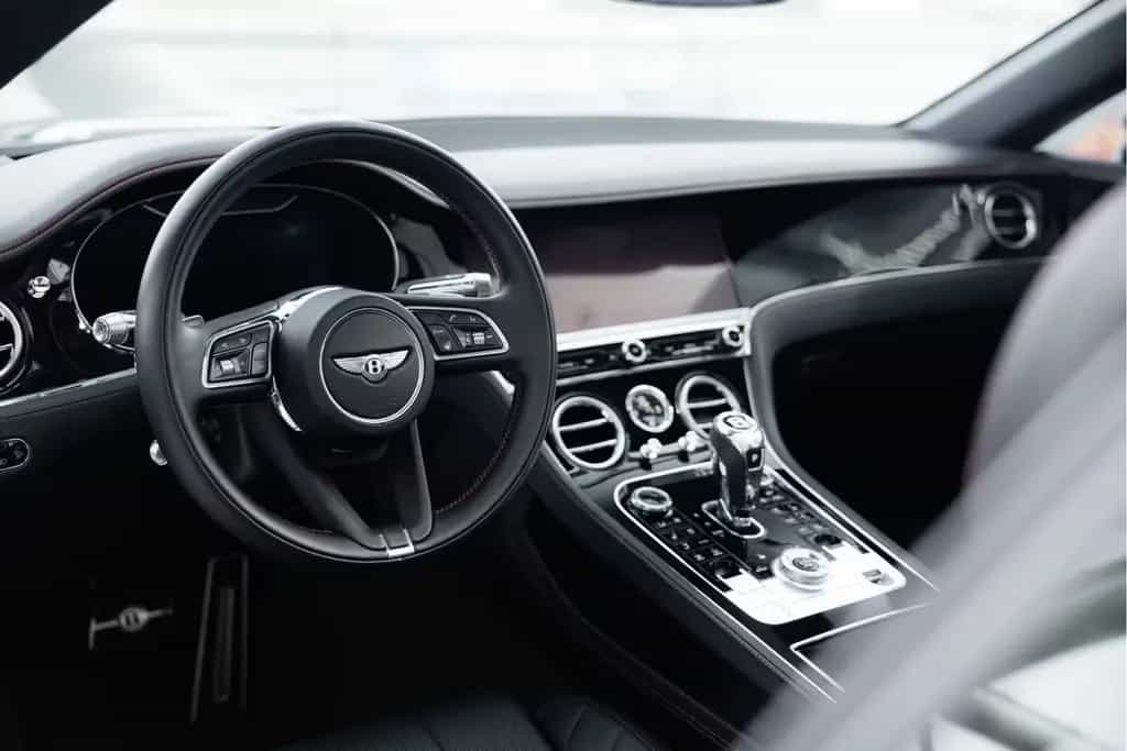 Bentley Continental GTC 4.0 V8 | Mulliner | Red Roof | B 02/2022-photo-12