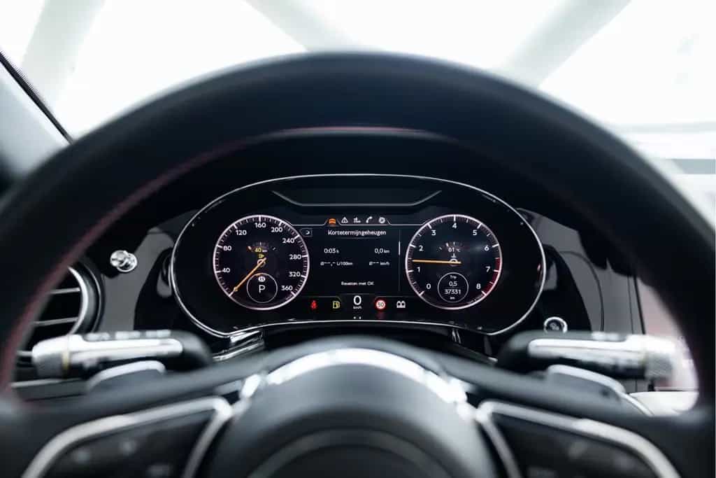 Bentley Continental GTC 4.0 V8 | Mulliner | Red Roof | B 02/2022-photo-16