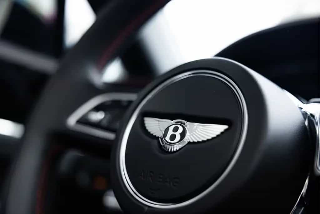 Bentley Continental GTC 4.0 V8 | Mulliner | Red Roof | B 02/2022-photo-20