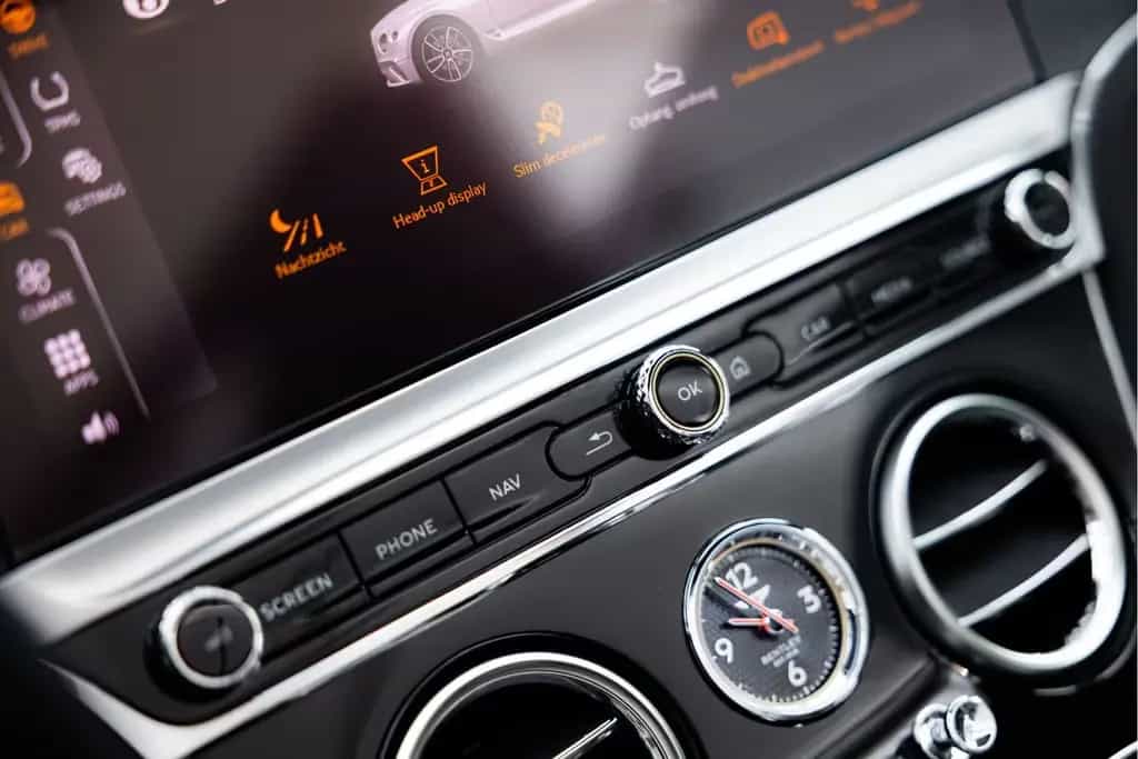 Bentley Continental GTC 4.0 V8 | Mulliner | Red Roof | B 02/2022-photo-23