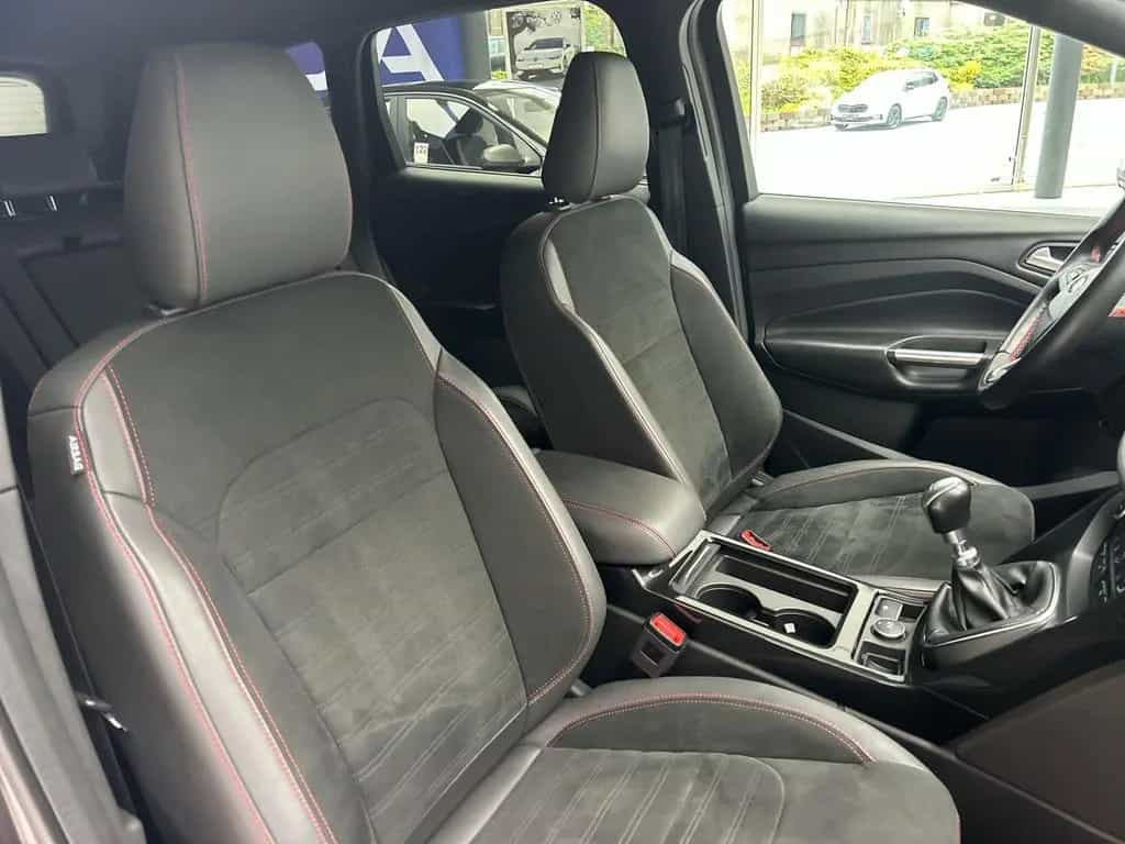 Ford Kuga 1.5 TSi ST-Line LED*NAVI*KAMERA*18ZOLL* 02/2018-photo-31