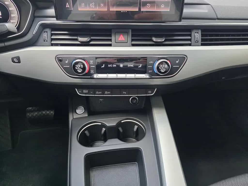 Audi A4 Limo 40 TFSI S Line App-Connect OptikSchwarz 12/2022-photo-38