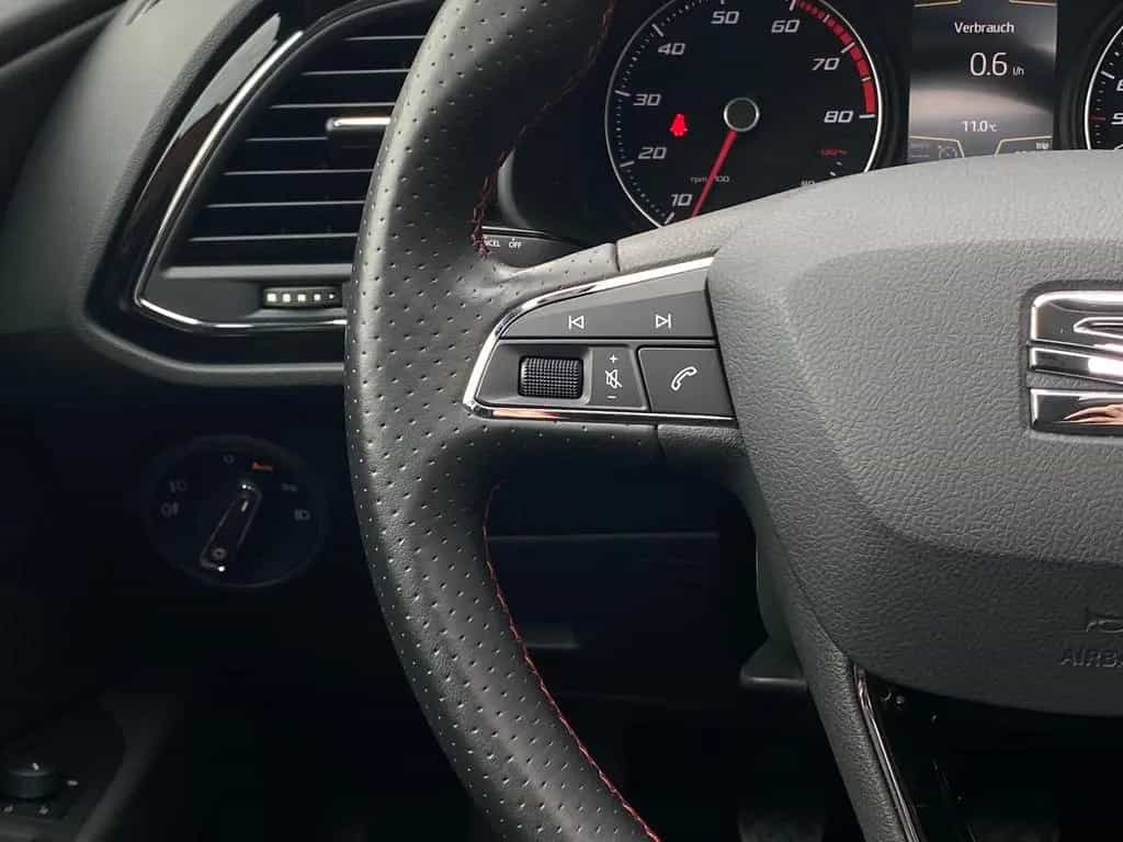 Seat Leon 1.4 TSI ACT FR LED Pano Navi CarPlay DAB 08/2017-photo-13