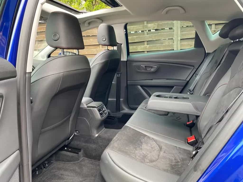 Seat Leon 1.4 TSI ACT FR LED Pano Navi CarPlay DAB 08/2017-photo-8