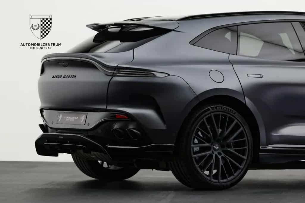 Aston Martin DBX 707 QSpecialPaint/Panorama/23" 05/2023-photo-11
