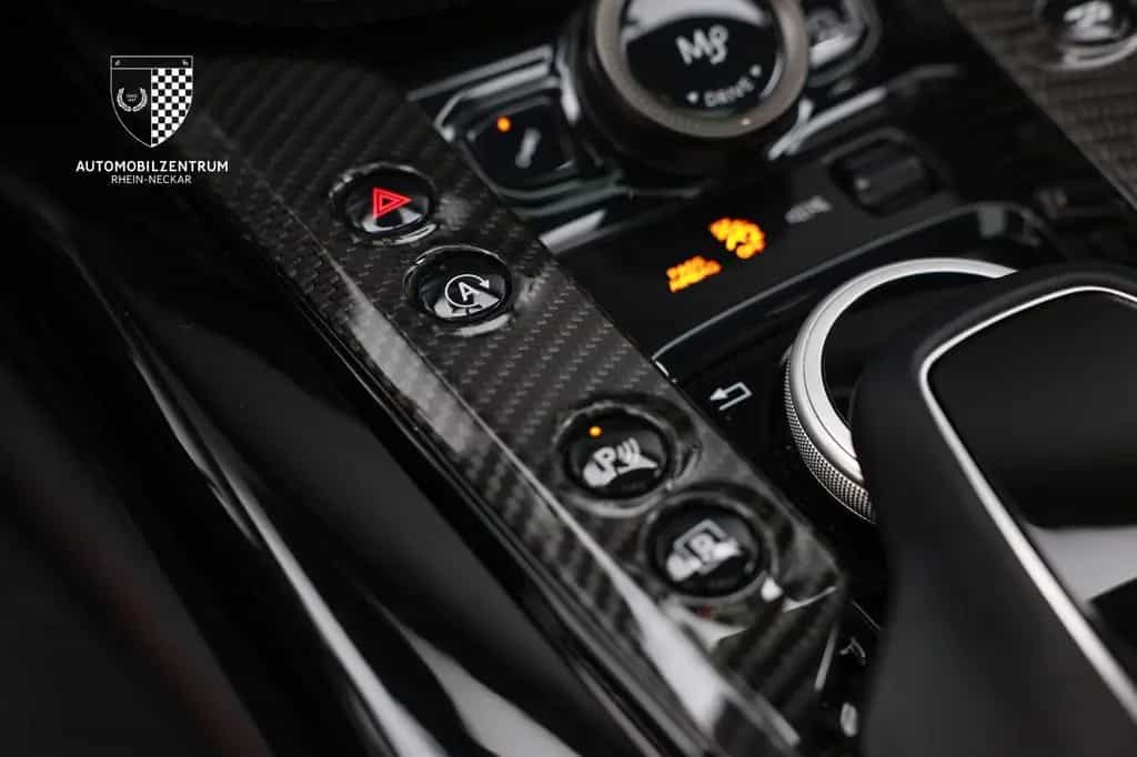 Aston Martin DBX 707 QSpecialPaint/Panorama/23" 05/2023-photo-28
