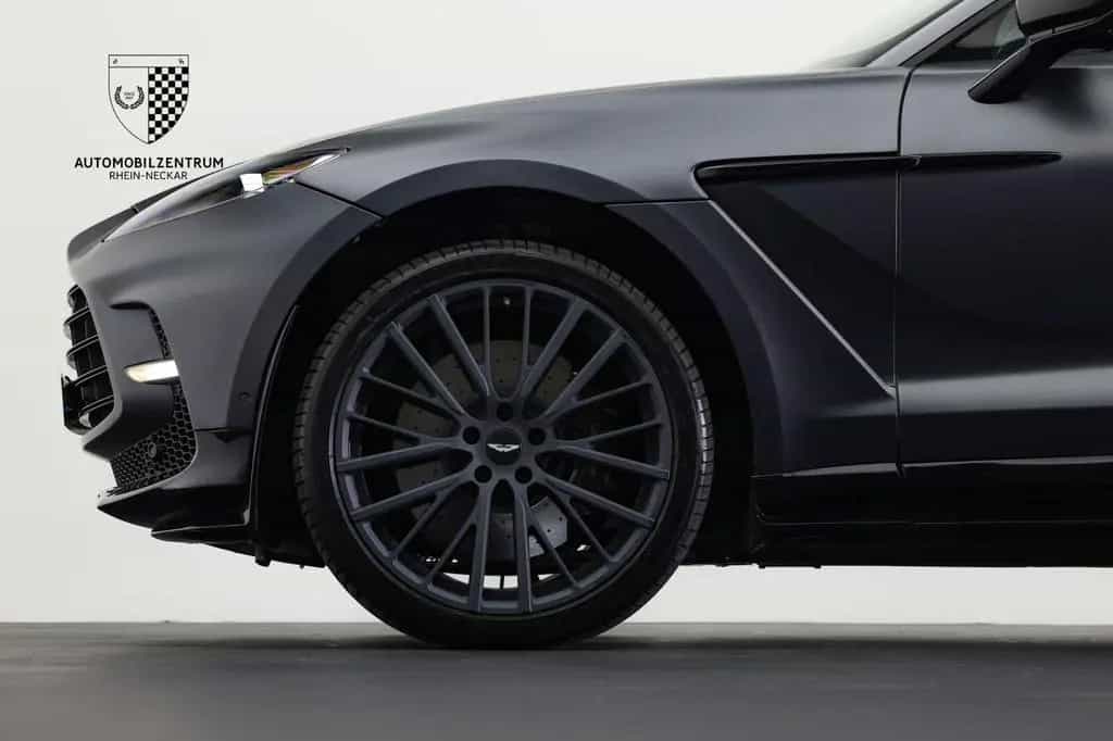 Aston Martin DBX 707 QSpecialPaint/Panorama/23" 05/2023-photo-33
