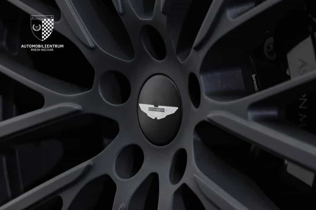 Aston Martin DBX 707 QSpecialPaint/Panorama/23" 05/2023-photo-34