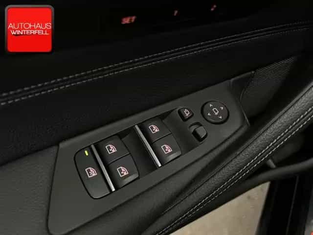 BMW 520 d xDrive Luxury Line GLASDACH+360+HUD+MEMORY 03/2019-photo-18