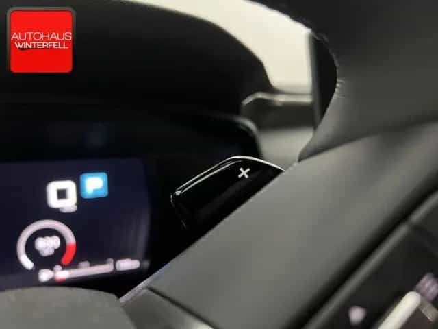 Citroën C5 X PureTech 130 EAT8 PLUS SITZHEIZUNG+KAMERA+ 08/2024-photo-17
