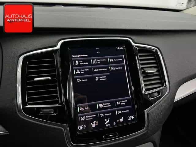 Volvo XC90 D5 AWD STANDHEIZUNG+KAMERA+KEYLESS+VOLL-LED 07/2019-photo-26