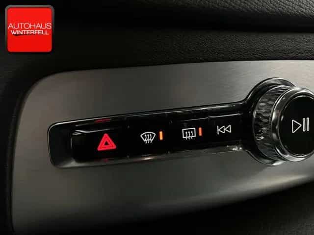 Volvo XC90 D5 AWD STANDHEIZUNG+KAMERA+KEYLESS+VOLL-LED 07/2019-photo-30