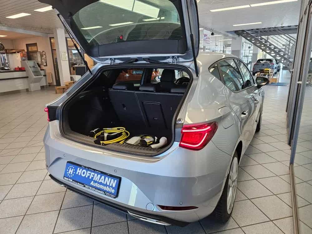 Seat Leon FR Navi,LED,Sitzheizung,Kamera,PDC 01/2023-photo-2