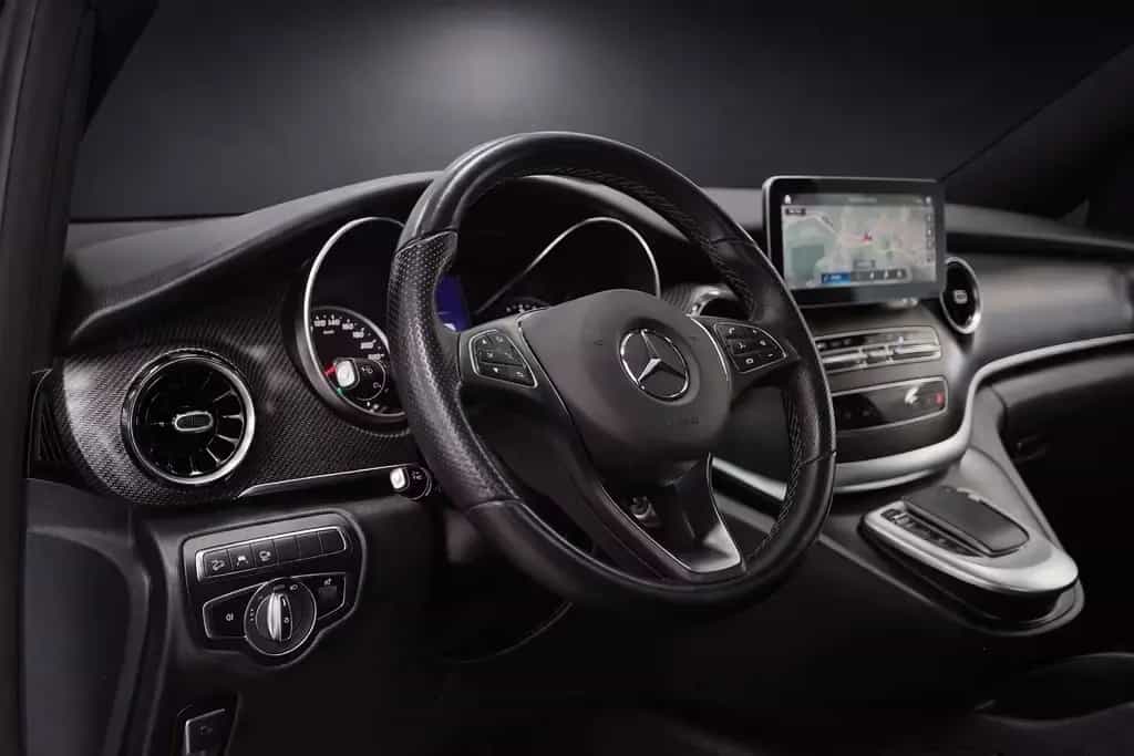Mercedes-Benz V 300 LANG*4MATIC*AMG SPORT*EXCLUSIVE*PANO*VOLL* 10/2022-photo-16