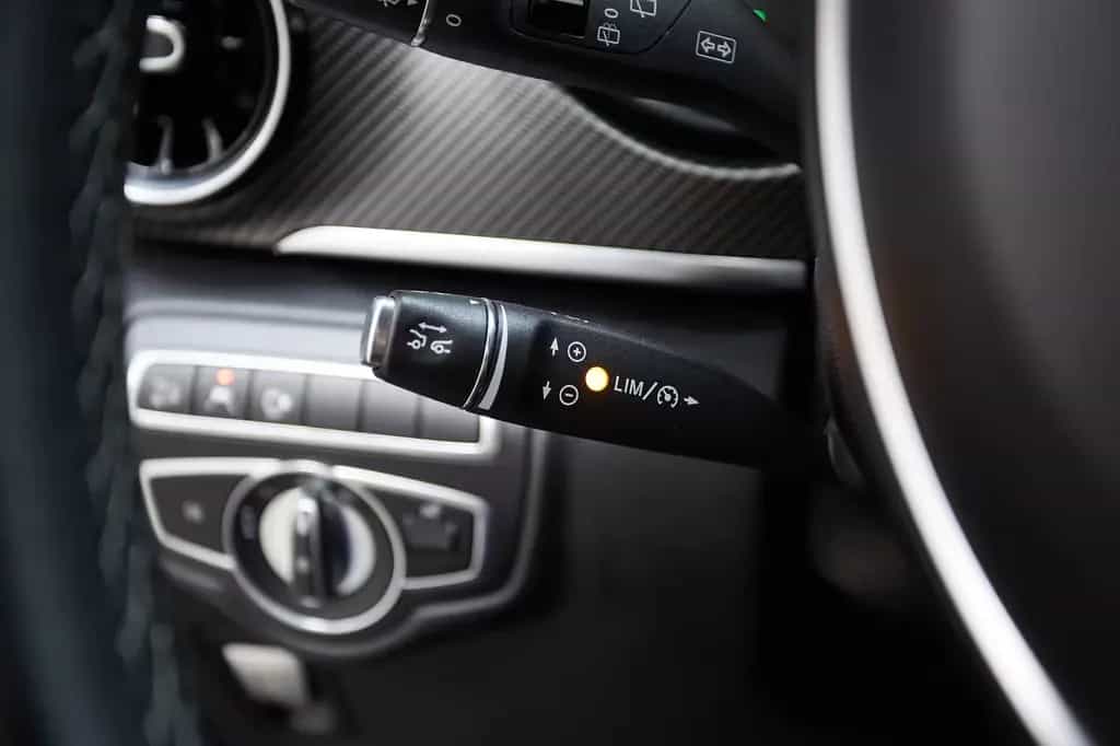 Mercedes-Benz V 300 LANG*4MATIC*AMG SPORT*EXCLUSIVE*PANO*VOLL* 10/2022-photo-27