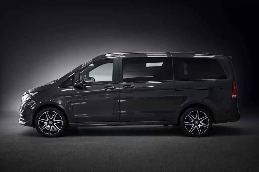 Mercedes-Benz V 300 LANG*4MATIC*AMG SPORT*EXCLUSIVE*PANO*VOLL* 10/2022-photo-3