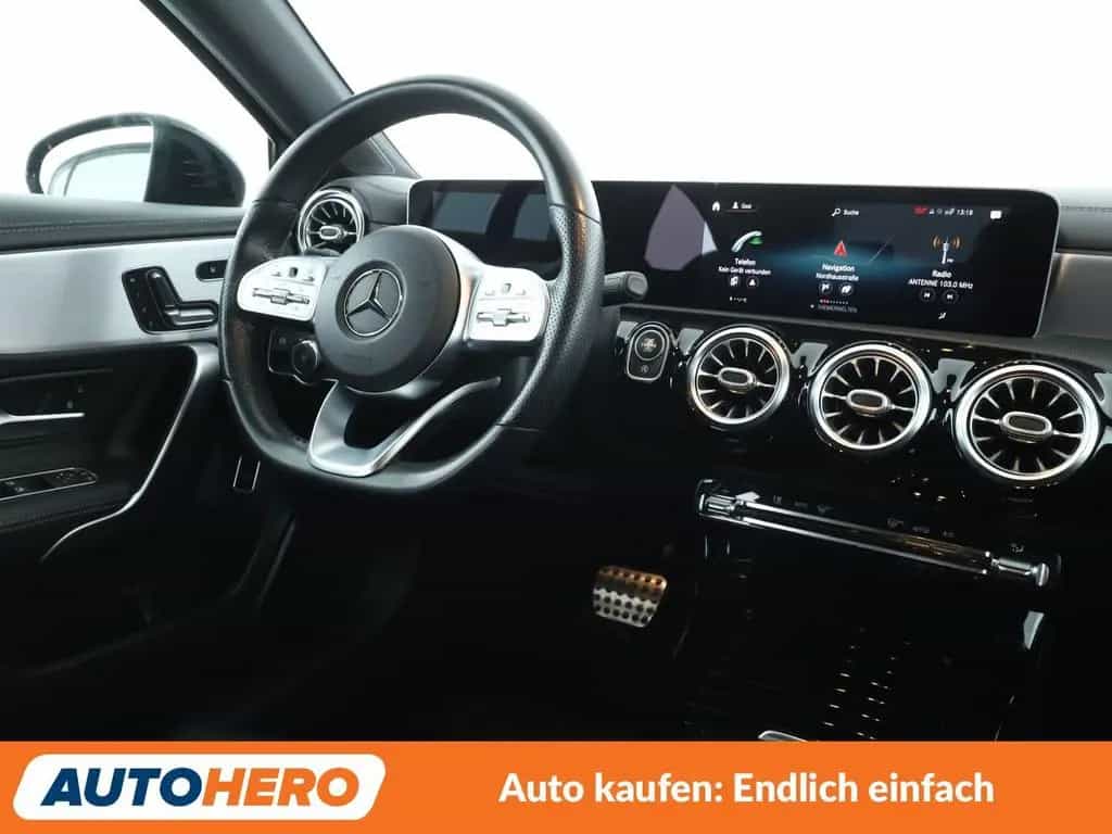 Mercedes-Benz A 250 AMG Line Aut.*NAVI*LED*TEMPO* 06/2019-photo-12