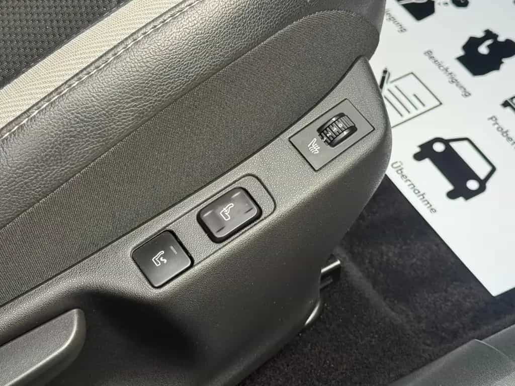 Citroën DS4 SoChic 1.6HDI*Aut.*Klima*Temp.*PDC*Massage* 10/2012-photo-18