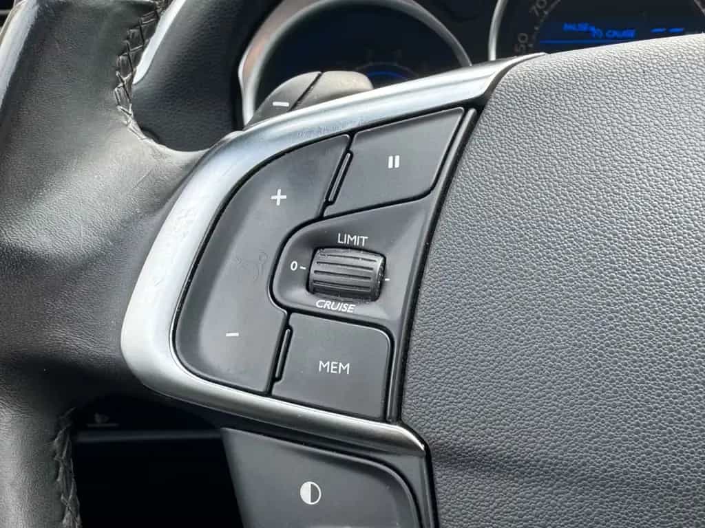 Citroën DS4 SoChic 1.6HDI*Aut.*Klima*Temp.*PDC*Massage* 10/2012-photo-20