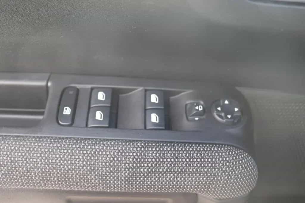 Citroën C3 Aircross Shine*SCHECKHEFT*1.HAND*NAVI*SHZ 03/2019-photo-11