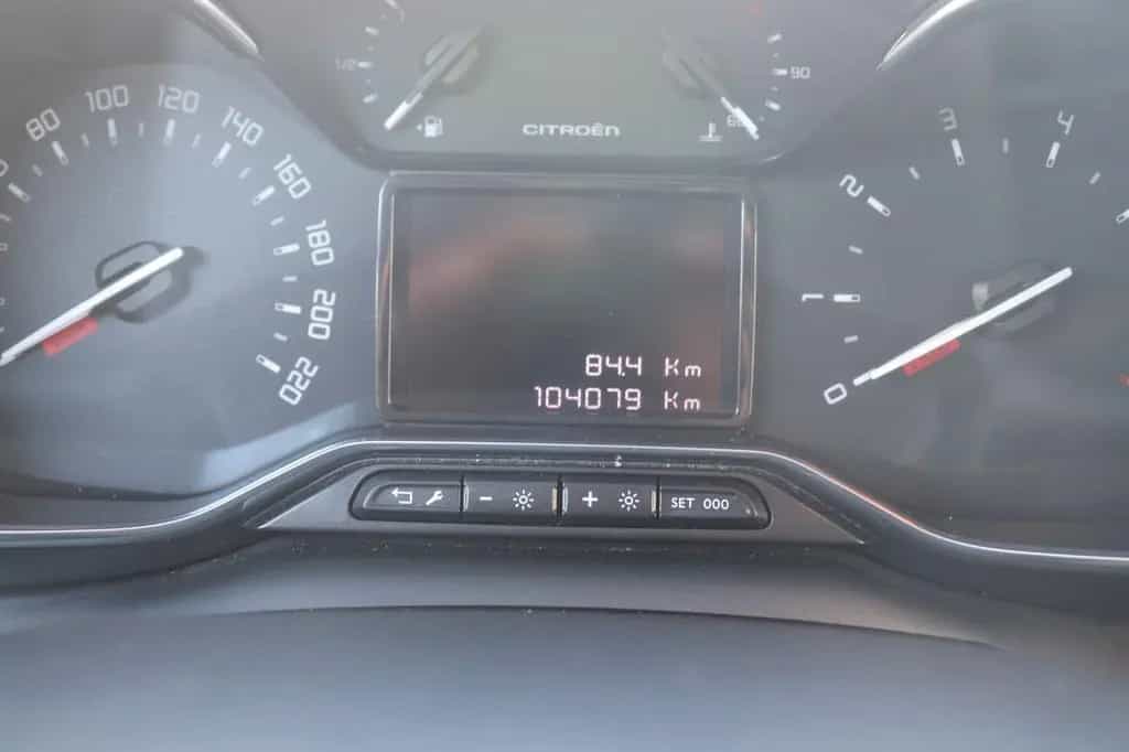 Citroën C3 Aircross Shine*SCHECKHEFT*1.HAND*NAVI*SHZ 03/2019-photo-25